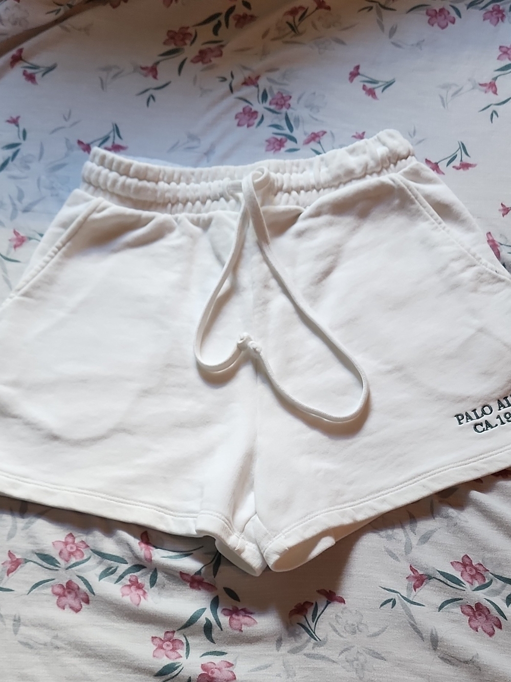 ZARA Palo Alto CA 1983 Fleece Sweat Shorts White Drawstring Pockets Women's S